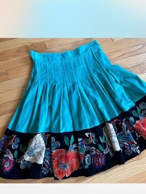 Rare ‘ Fei ‘Turquoise Floral Border Pleated Skirt Anthropologie